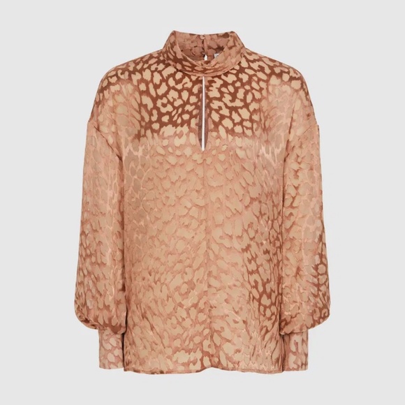 REISS Ella Semi Sheer Burnout Blouse - Picture 3 of 4